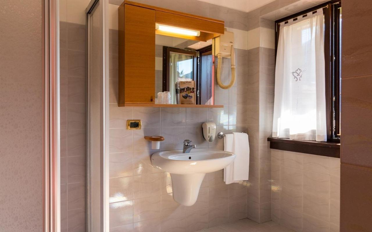 Hotel Bellavista Pinzolo Buitenkant foto