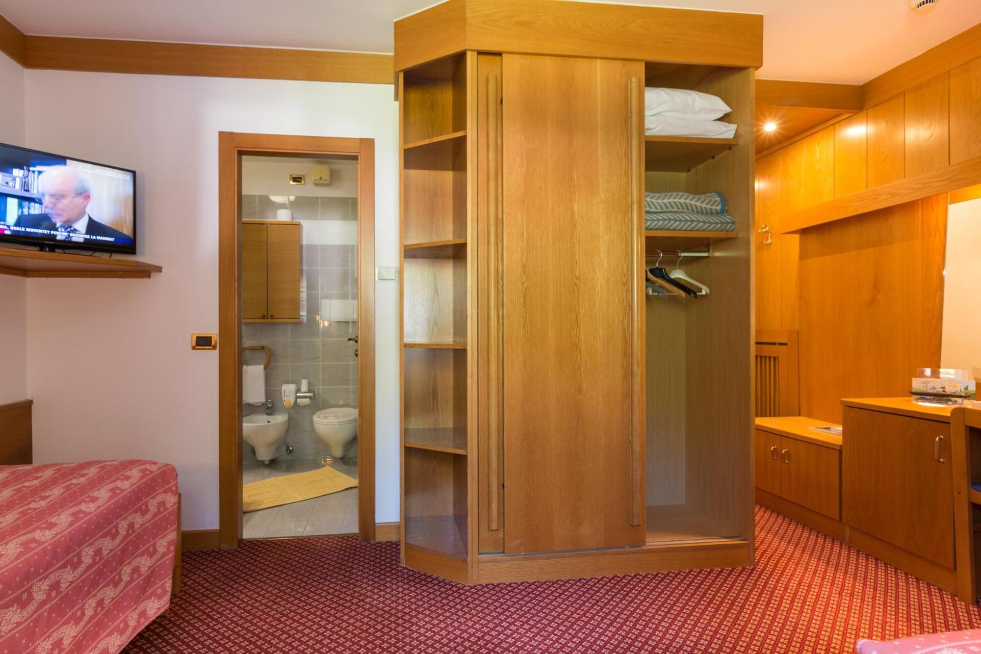 Hotel Bellavista Pinzolo Buitenkant foto