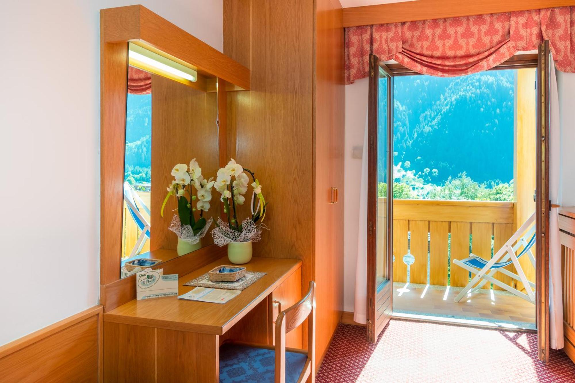 Hotel Bellavista Pinzolo Kamer foto
