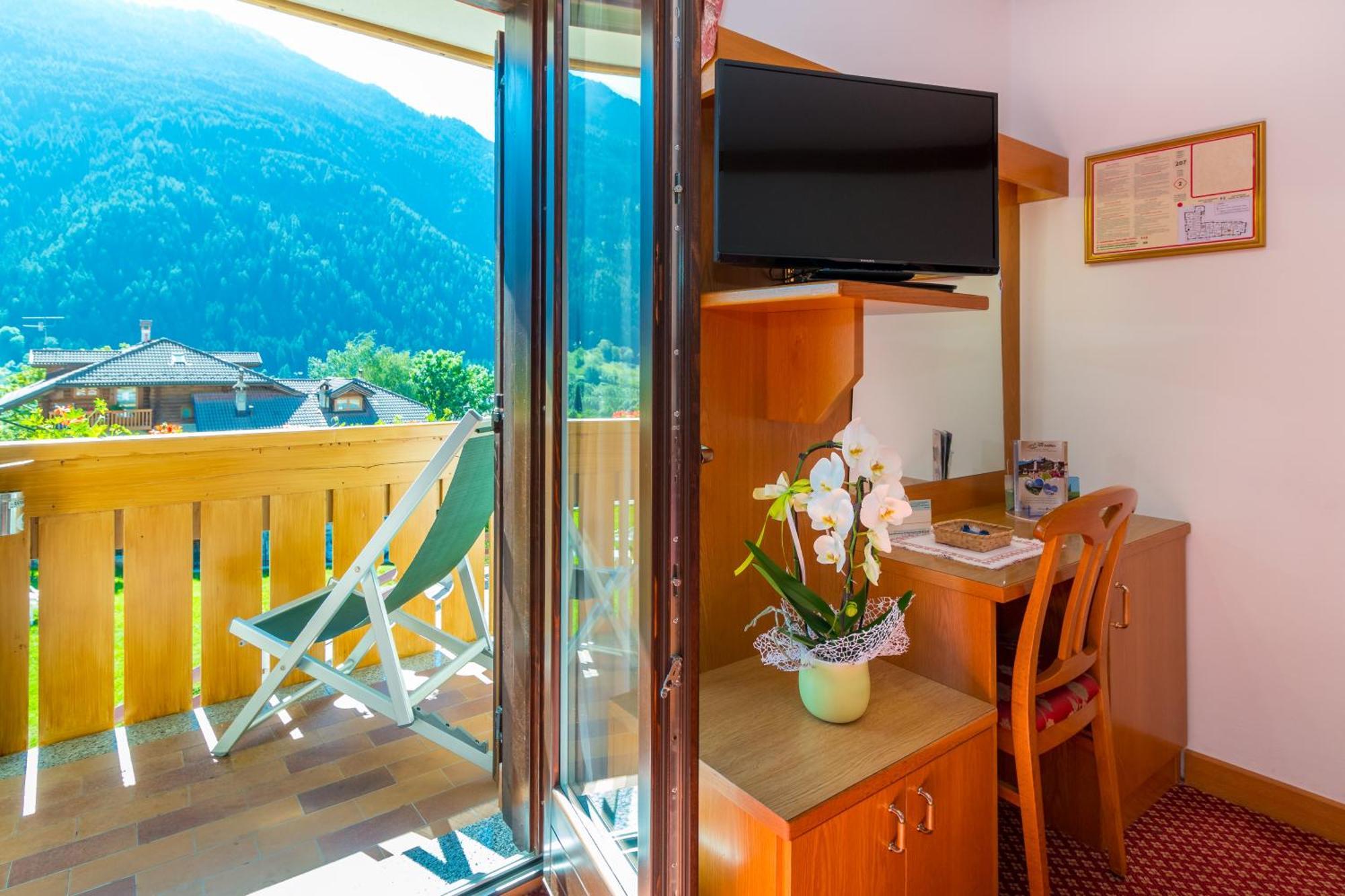 Hotel Bellavista Pinzolo Kamer foto