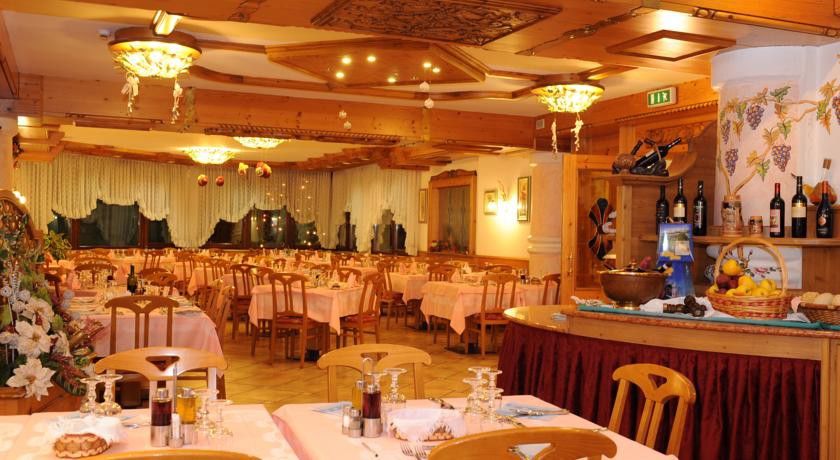Hotel Bellavista Pinzolo Buitenkant foto